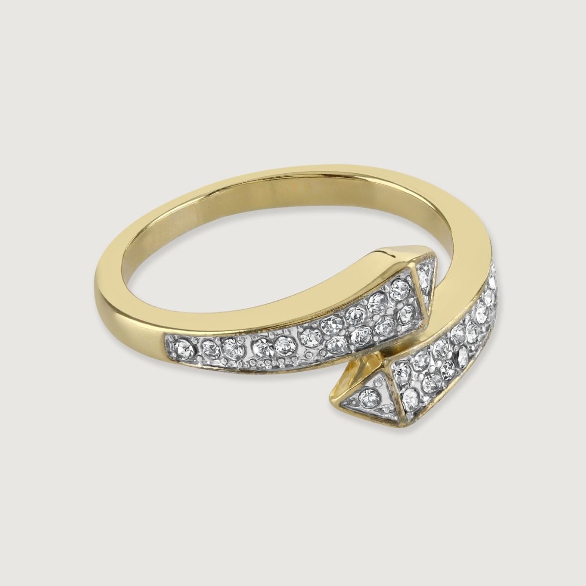The Two-Tone Pave Ring is a captivating piece of jewellery that beautifully combines elegance and sparkle. The contrasting tones and shimmering pave stones create a mesmerising effect, making it a truly eye-catching accessory